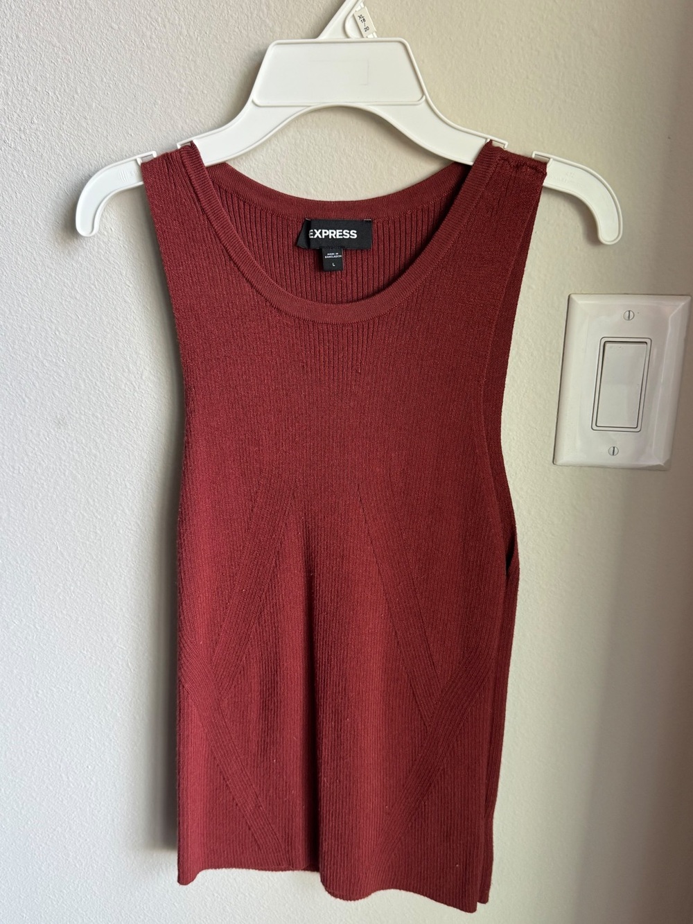 Express Ribbed Sleeveless Tank Top - Wine